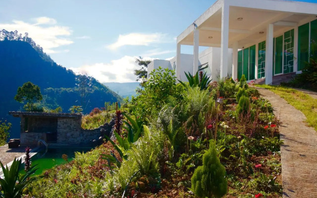 Singha Sanasa Luxury Homestay