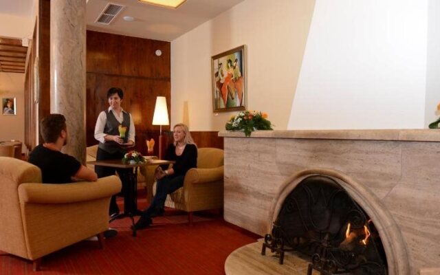Hunguest Grandhotel Galya****