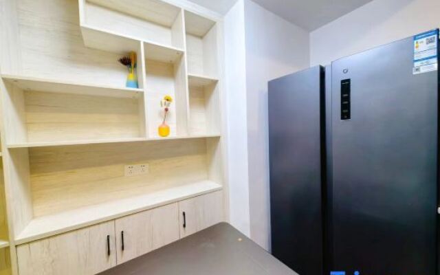 Youyi Hotel (Yangjiang Hailing Island Beiluowan Scenic Area)