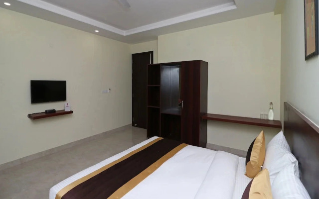 OYO 12074 Vikrant's Residency