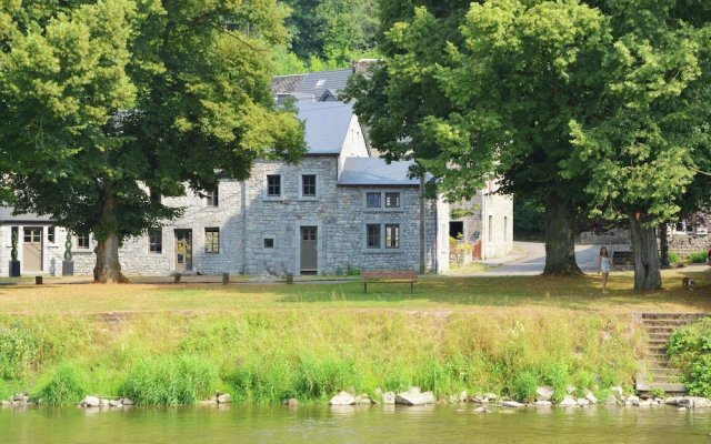 Luxury Cottage in Hamoir beside a River