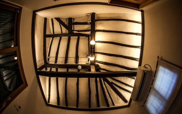 BongHwangJae Hanok