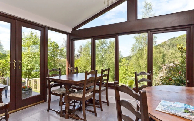 Hill Crest Country Guest House
