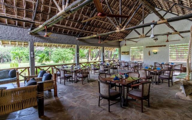 Mkoma Bay Tented Lodge
