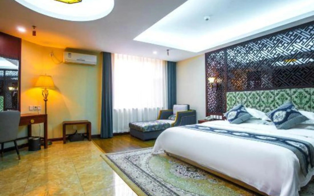 Changchun Qianbaidu Hotel