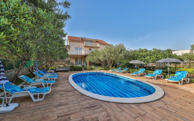 Beautiful Home in Kastel Stafilic With Wifi and 7 Bedrooms