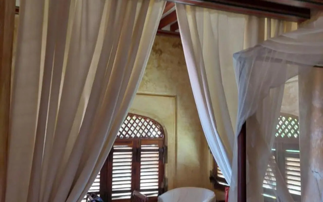 Samaki House