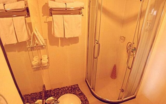 Greentree Inn Zhu Shan Road Metro Station Express Hotel