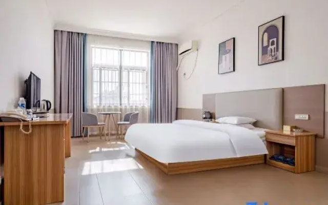 Mango Hotel