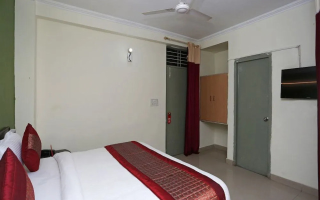 OYO 14746 Delhi Residency