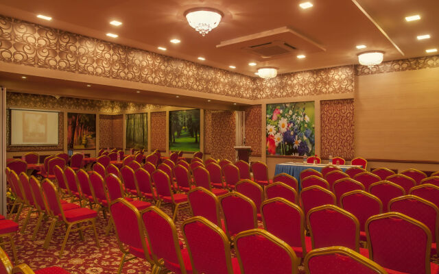 Royal Court