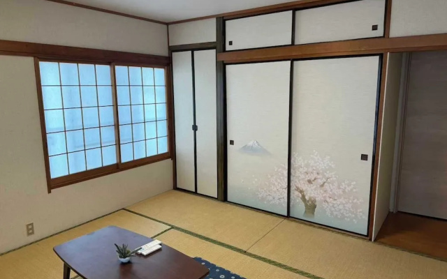 Station Side 113 – Guest Rooms – Tokyo
