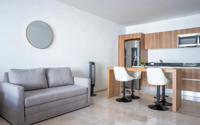 Menesse Studio 1 Bedroom Home