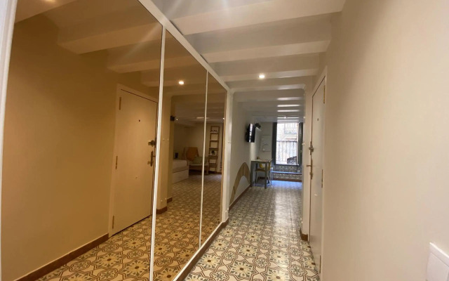 TH143 Studio Old Town