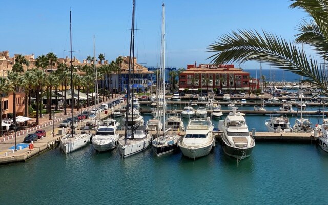 Sotogrande Puerto Luxury Apartment