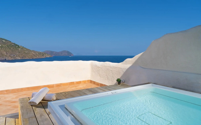 Therasia Resort Sea & Spa - The Leading Hotels of the World