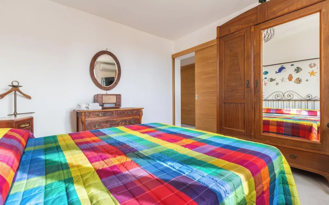 3769 Tenuta La Cornola by Barbarhouse