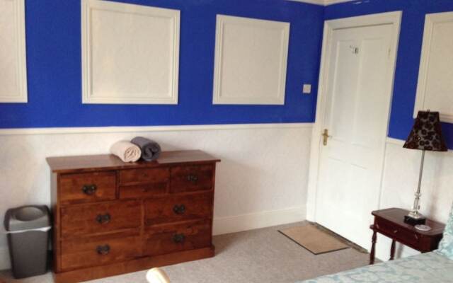 Monkstown Villa