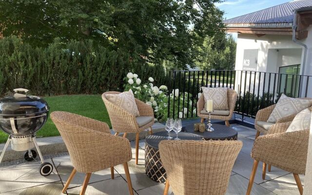 Hahnenkamm Suite Deluxe Ski-In Ski-Out