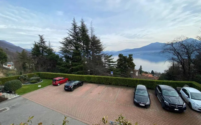 Doris Apartment With Lake View in Ghiffa