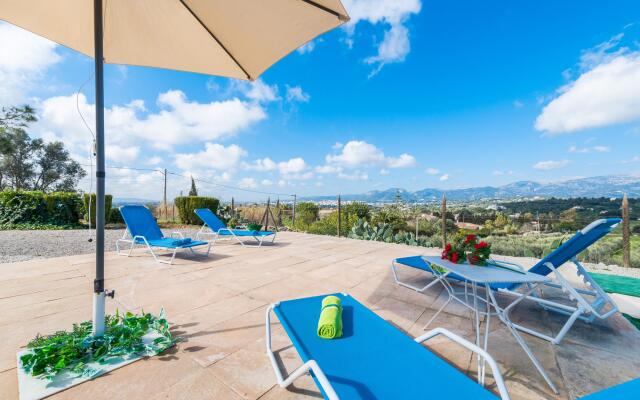 SON GUAL - Apartment with private pool in Inca. Free WiFi