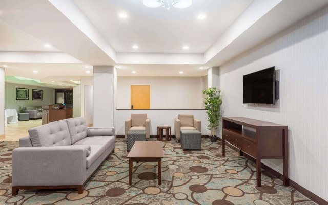 Wyndham Garden Greenville Airport