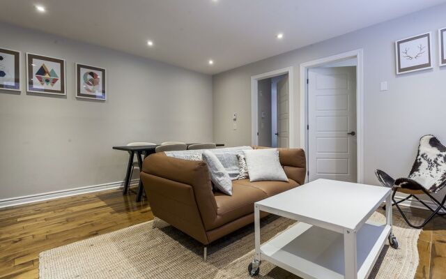 Modern 4BR in Milton Park