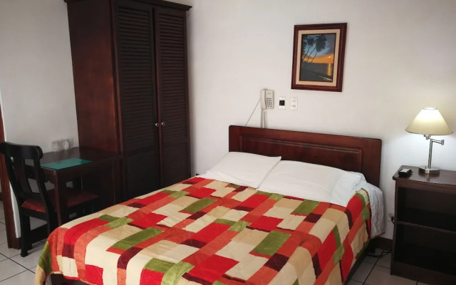 Hotel Hojarascas