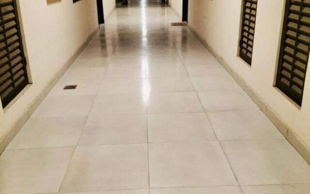 Luxurious & Comfy 1BHK Apartment, Wifi & SmartTV.