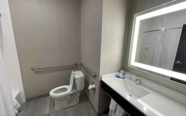 Holiday Inn Express Ada by IHG