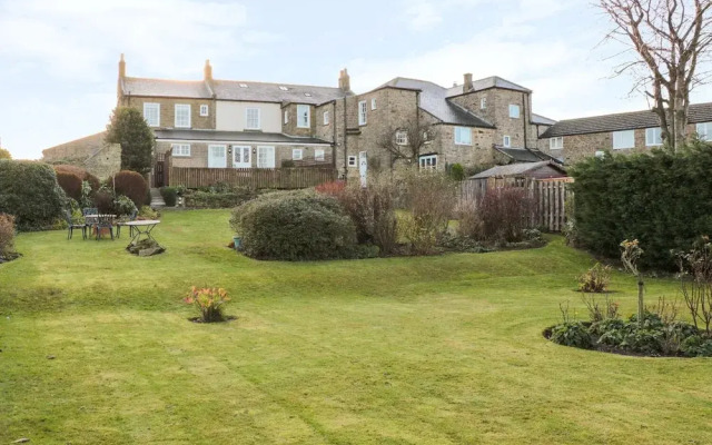 Sneaton Hall Apartment 4