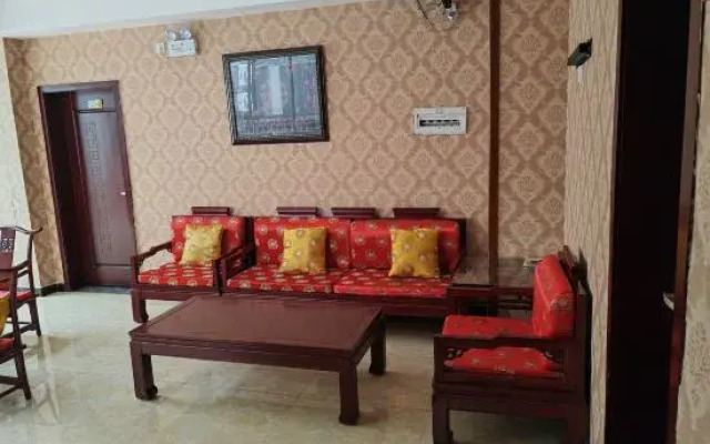 Erma Homestay (Taoping Dongzhai No.2 Branch)