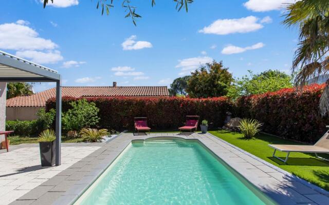 Nice holiday home in Provence-Alpes-Côte d'Azur with pool