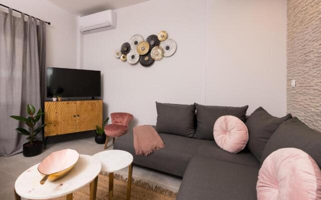 Iliana & Sarra Apartment 1