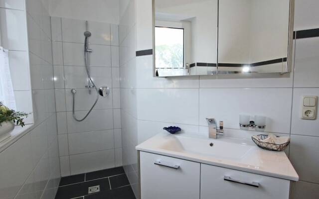 Beautiful Apartment in Maurach With Garden