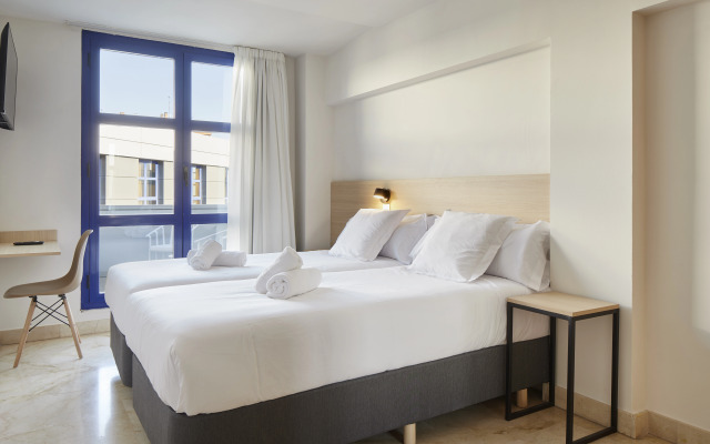 Iraipe Logroño Hotel