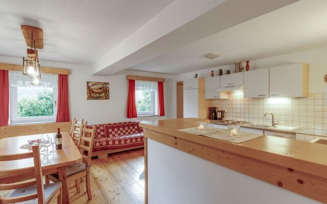 Warm Holiday Home in Sankt Peter Am Kammersberg with Terrace