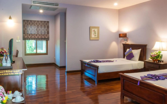 Phuwanalee Resort