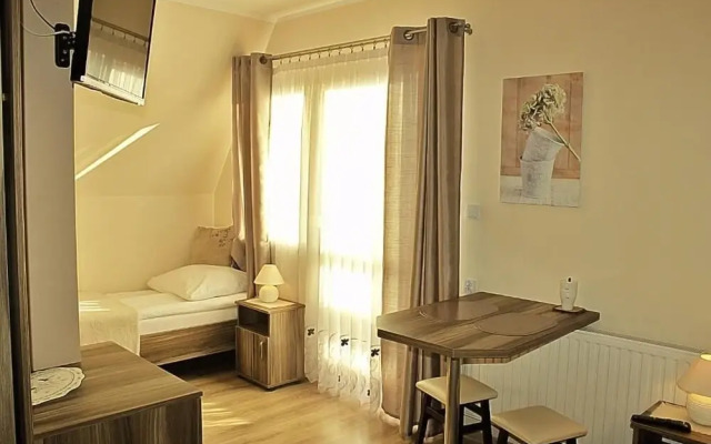 Sloneczny Dworek Guest House