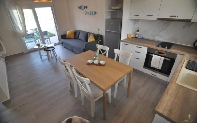 Zennova 24 Nikiti Flow Family Apt