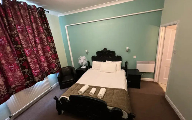 The George Hotel