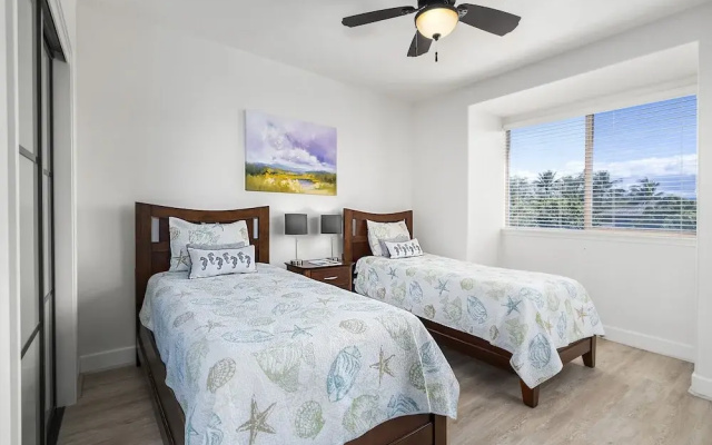 Kulalani 2003 2 Bedroom Townhouse by RedAwning