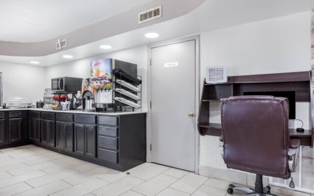 Red Roof Inn Forrest City