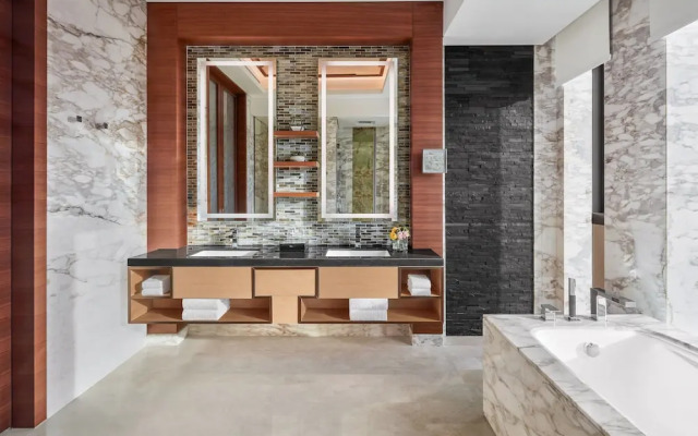 Sheraton Beijing Lize Hotel