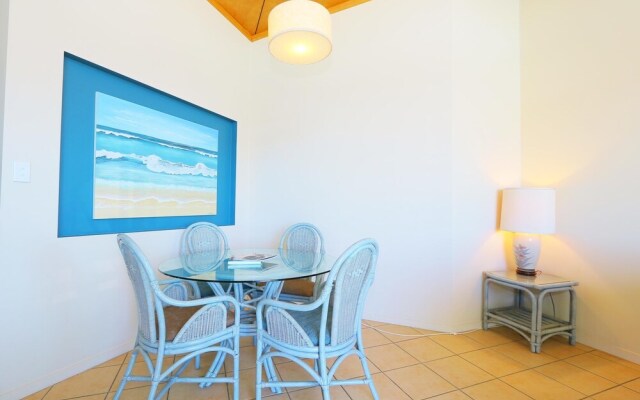 Pacific Royale Holiday Apartment 313
