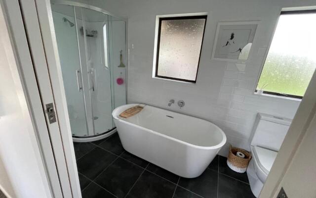 Greenmeadows Napier & Pet Friendly