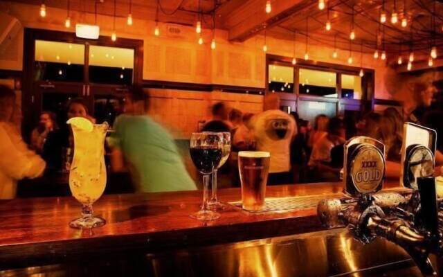 The Burwood Inn