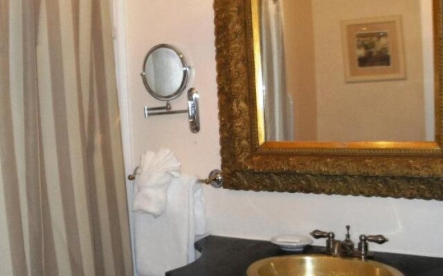 Waverley Inn