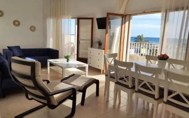 Apartamentos Sol y Mar Segur