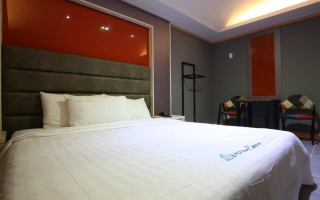 Show Hotel